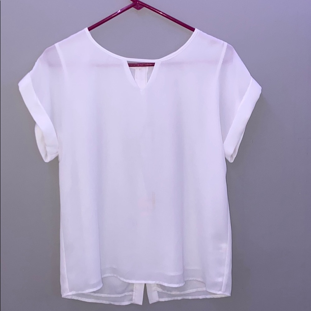 cato’s white back button down